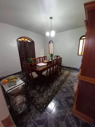 Imagem LINDA CASA COM 3 QUARTOS, SAUNA, PISCINA. NOVA FRIBURGO.