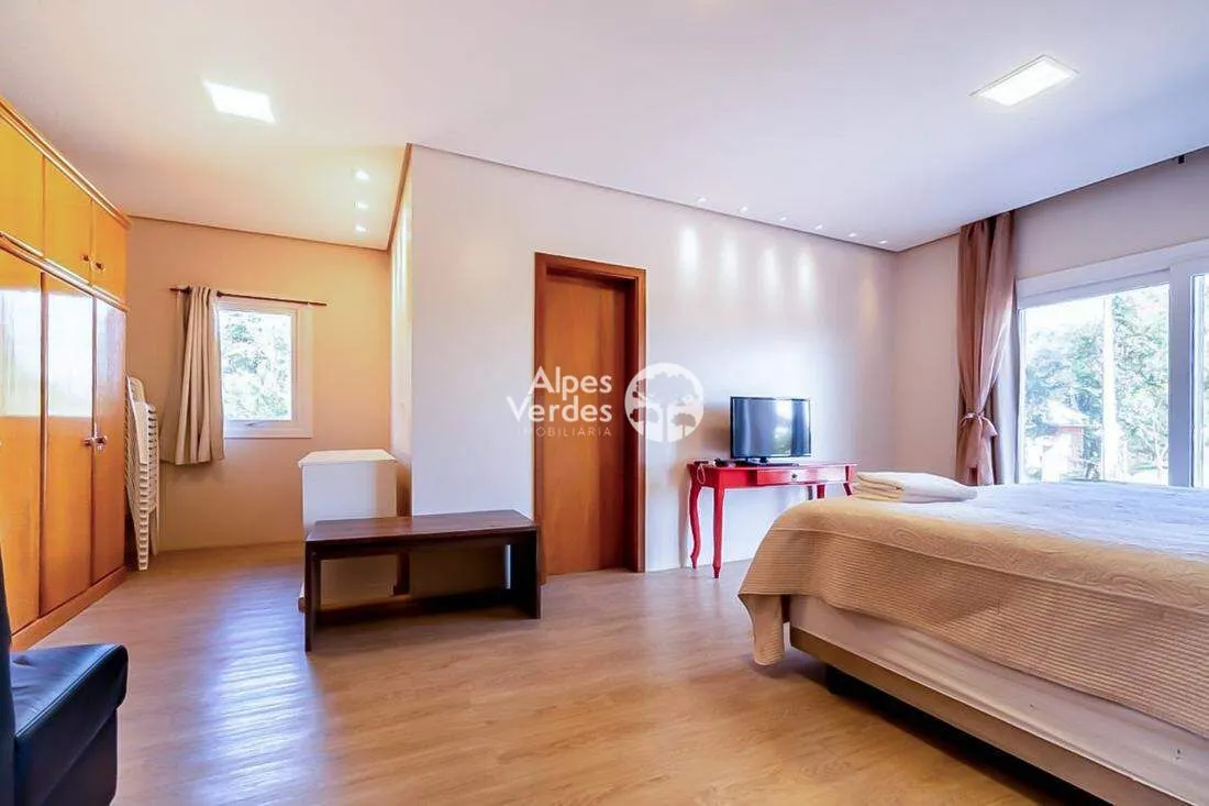 Imagem Vende - se Casa em Gramado, com 03 dormitórios