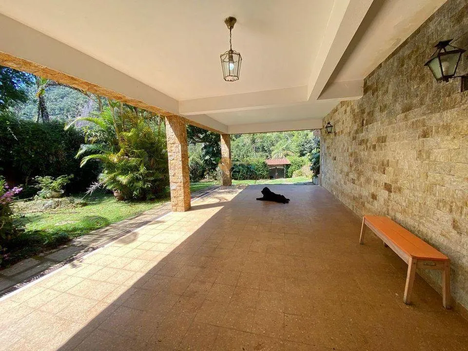 Imagem Casa para Venda em Teresópolis / RJ no bairro Granja Guarani