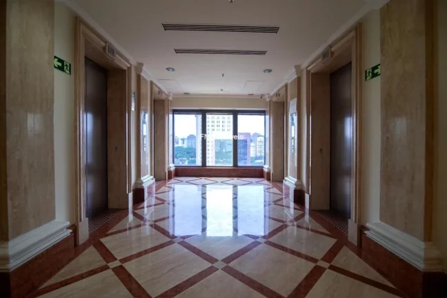Imagem Andar comercial com 540m2 com renda na Faria Lima