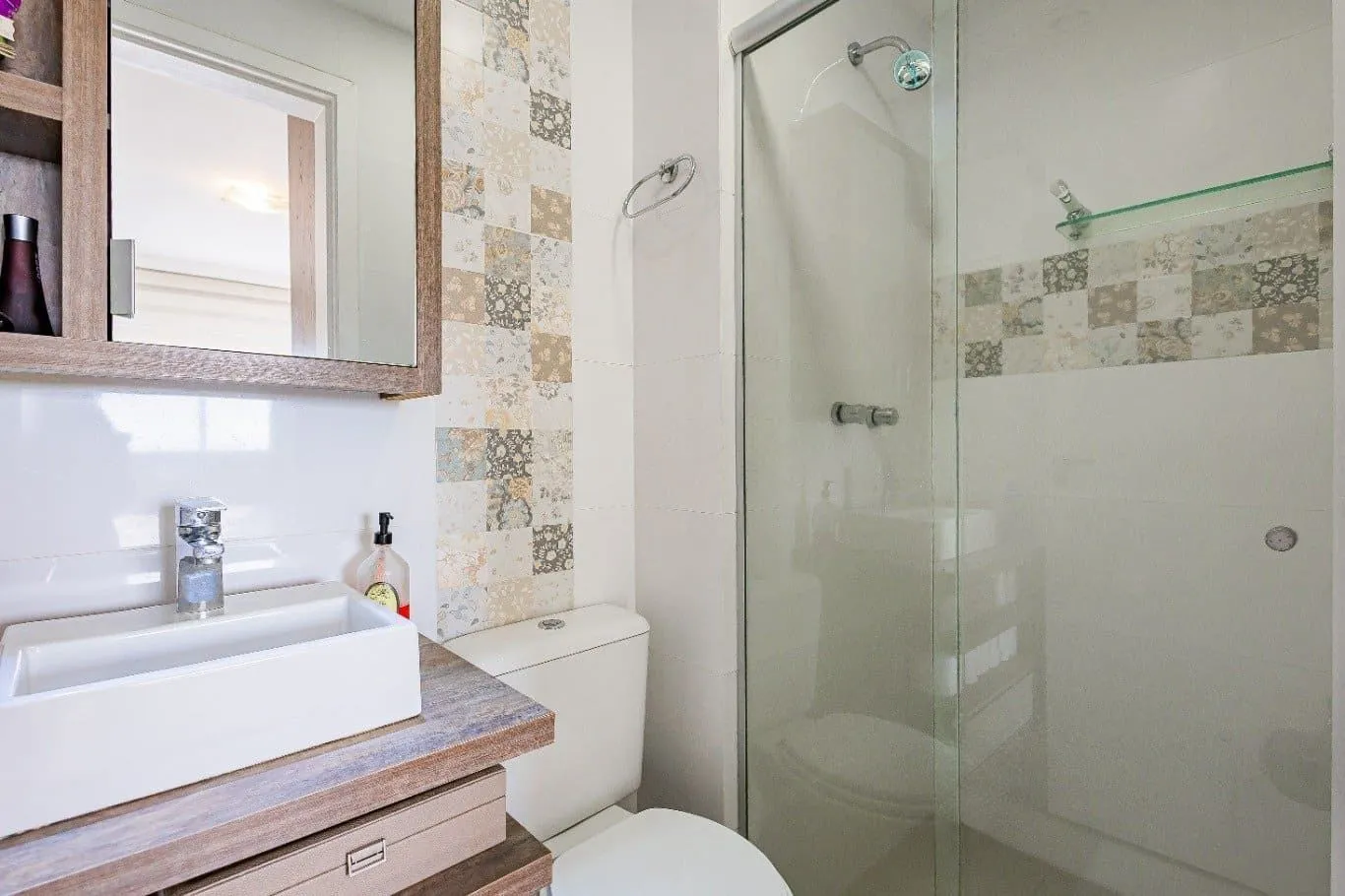 Imagem Apartamento de 2 dormitórios à venda em São Sebastião, Porto Alegre.
