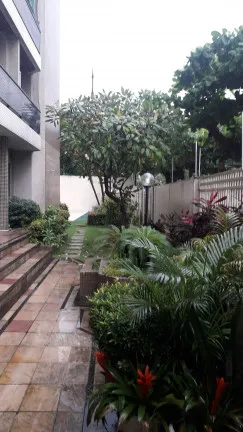 Imagem Apartamento com 4 Quartos para Alugar, 200 m² em Batista Campos - Belém