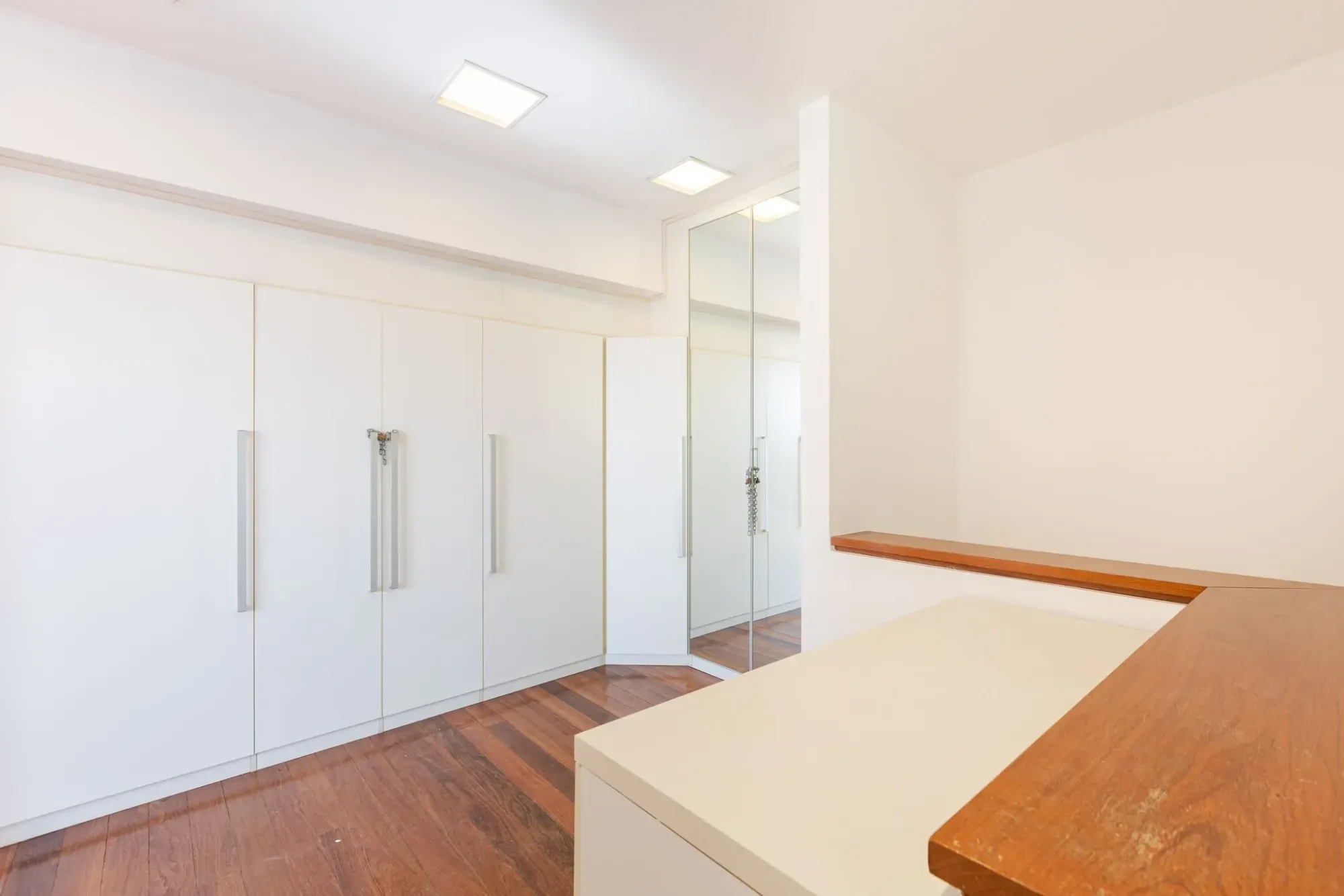 Imagem Cobertura com 3 Quartos à Venda ou Locação, 180 m² em Vila Nova Conceição - São Paulo