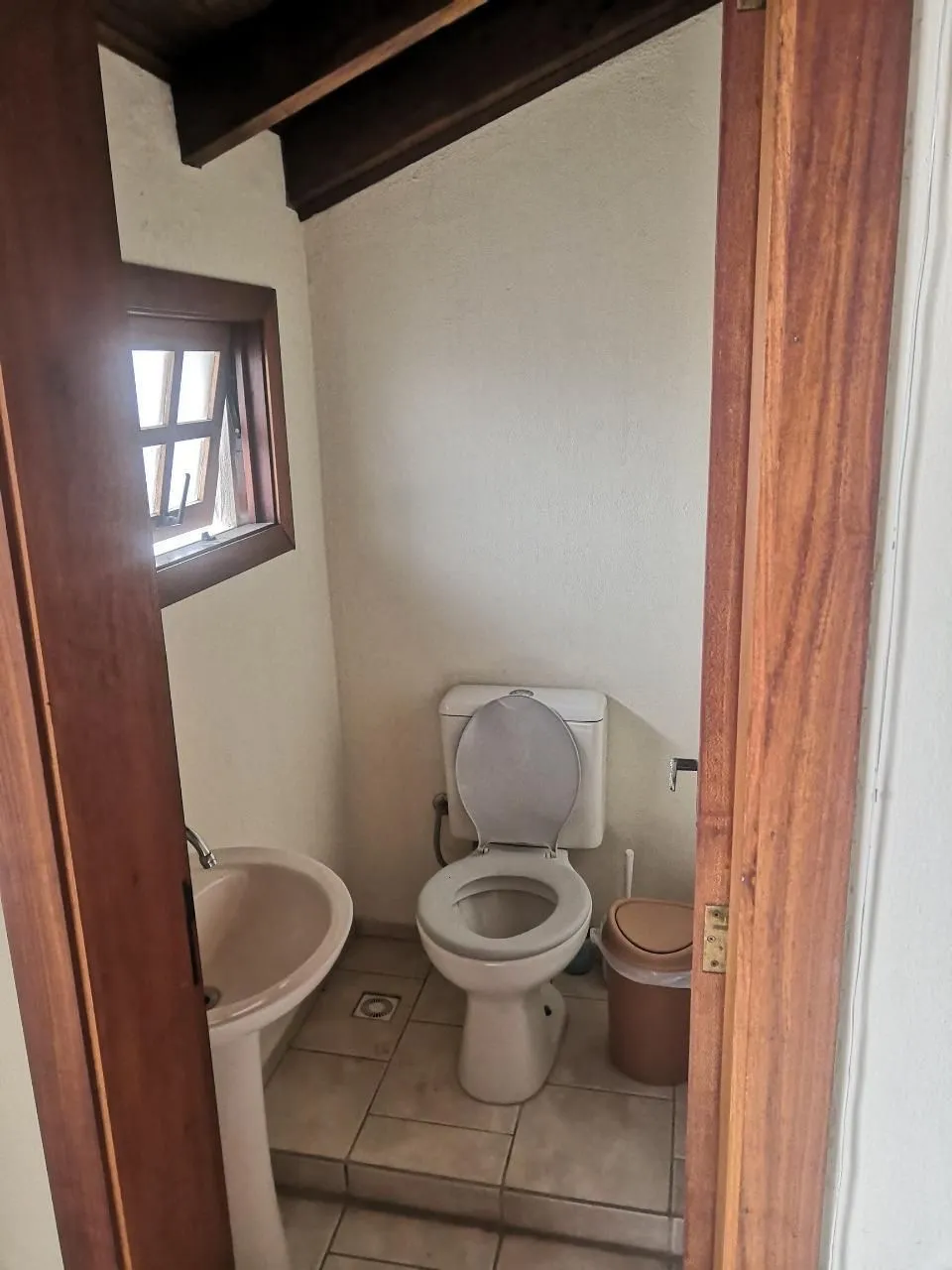 Imagem Casa de Condomínio com 3 dormitórios e 2 vagas em Ipanema