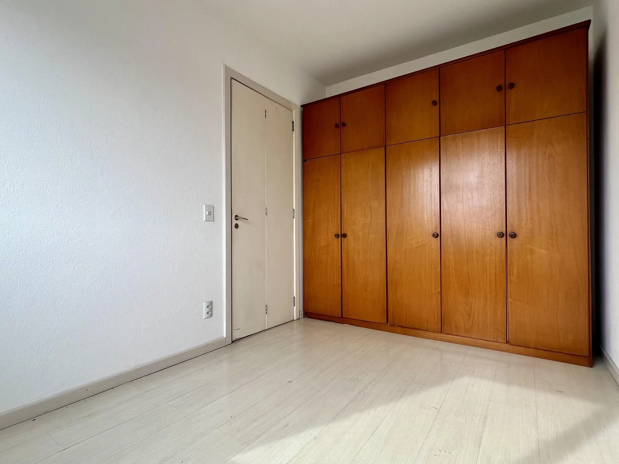 Imagem APARTAMENTO 2 DORMITÓRIOS COM VAGA DE GARAGEM