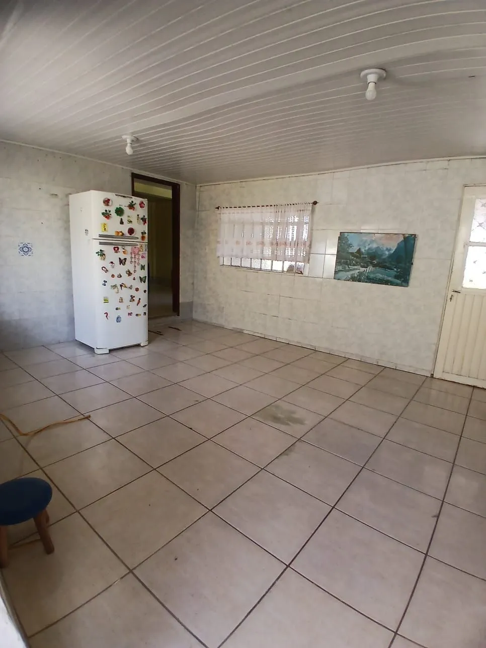 Imagem Ampla casa com patio no bairro Rubem Berta .