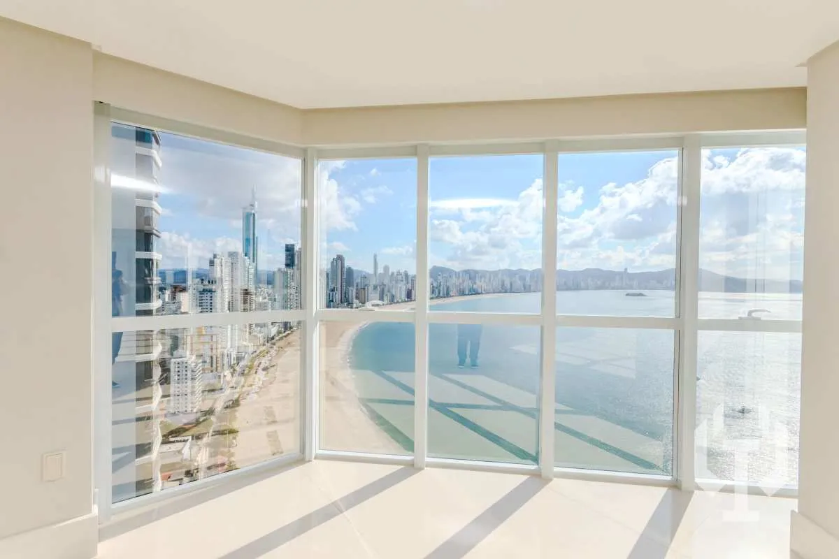 Imagem Apartamento à venda em Balneário Camboriú, Barra Sul, com 4 quartos, 237m2