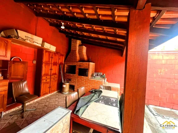 Imagem Salão comercial com casa de 2 dormitórios (1 suíte) 25 vagas - Jundiaí/SP