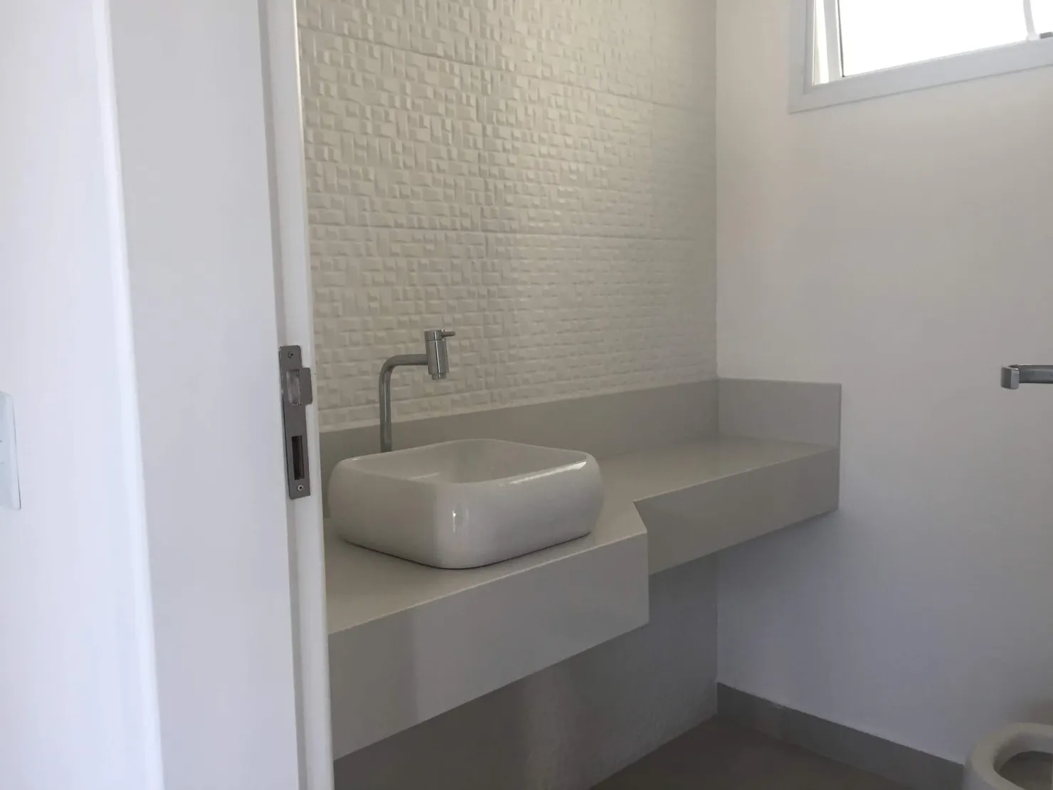 Imagem Casa para Locação 3 Quartos, 3 Suites, 2 Vagas, 300M², Jardim Campo Alegre, Pindamonhangaba - SP