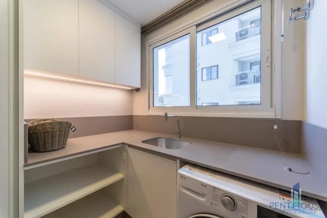 Imagem Apartamento Frente Mar para Venda em Balneário Camboriú, CENTRO, 4 dormitórios, 4 suítes, 6 banheiros, 4 vagas