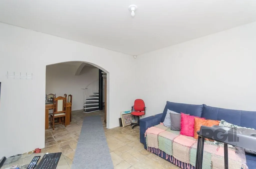 Imagem Casa de 4 dormitórios no bairro Três Figueiras
