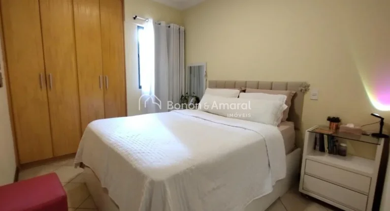 Imagem Apartamento à venda no bairro Mansões Santo Antônio em Campinas, SP.
A sala de estar e jantar sã...