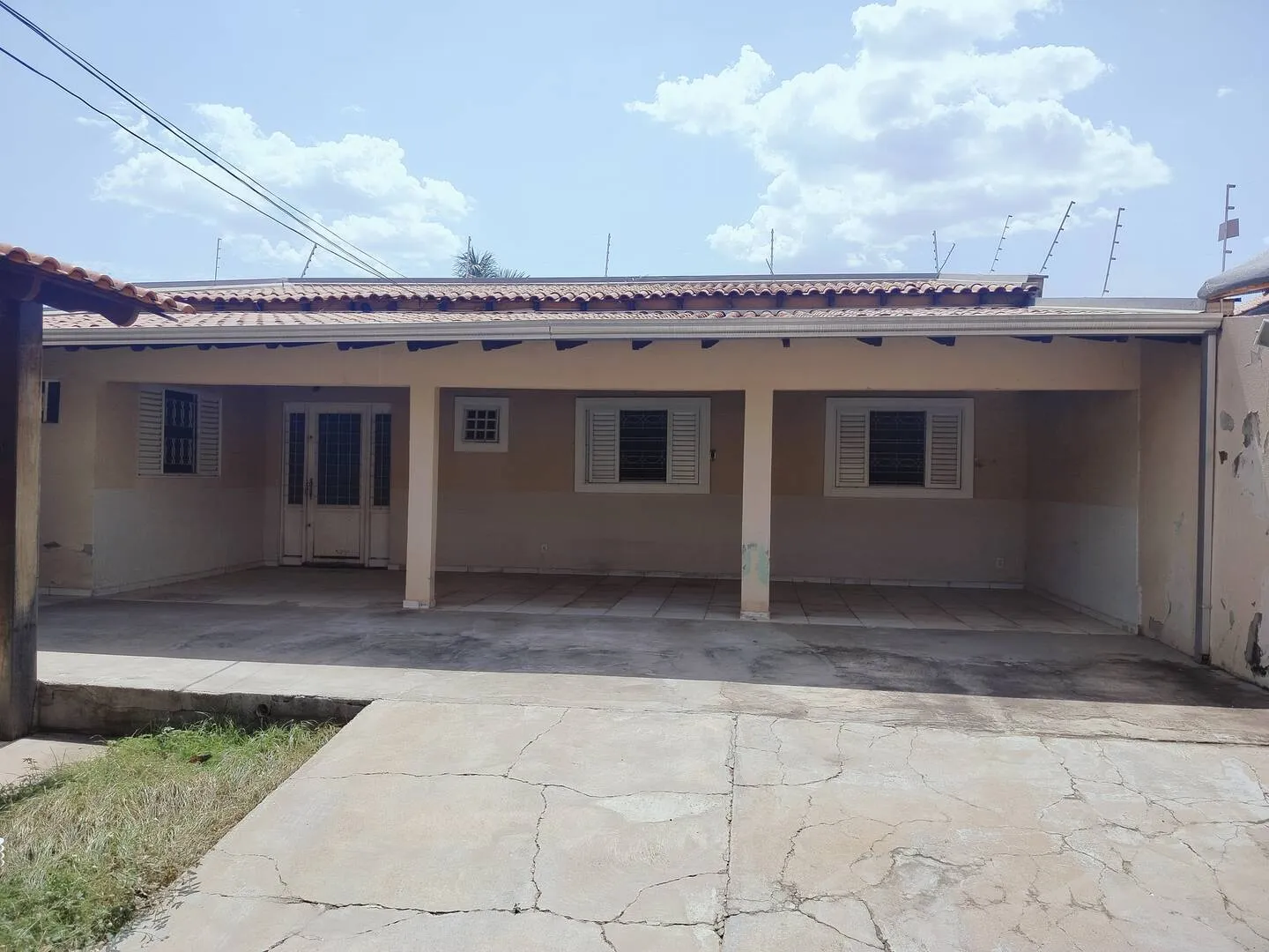 Foto do imóvel Casa com 4 quartos Bairro Santa Cruz ll em Rua Trinta e Cinco