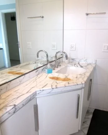 Imagem Apartamento com living para 03 ambientes, lareira, terraço com espaço gourmet, lavabo, sala com ho...