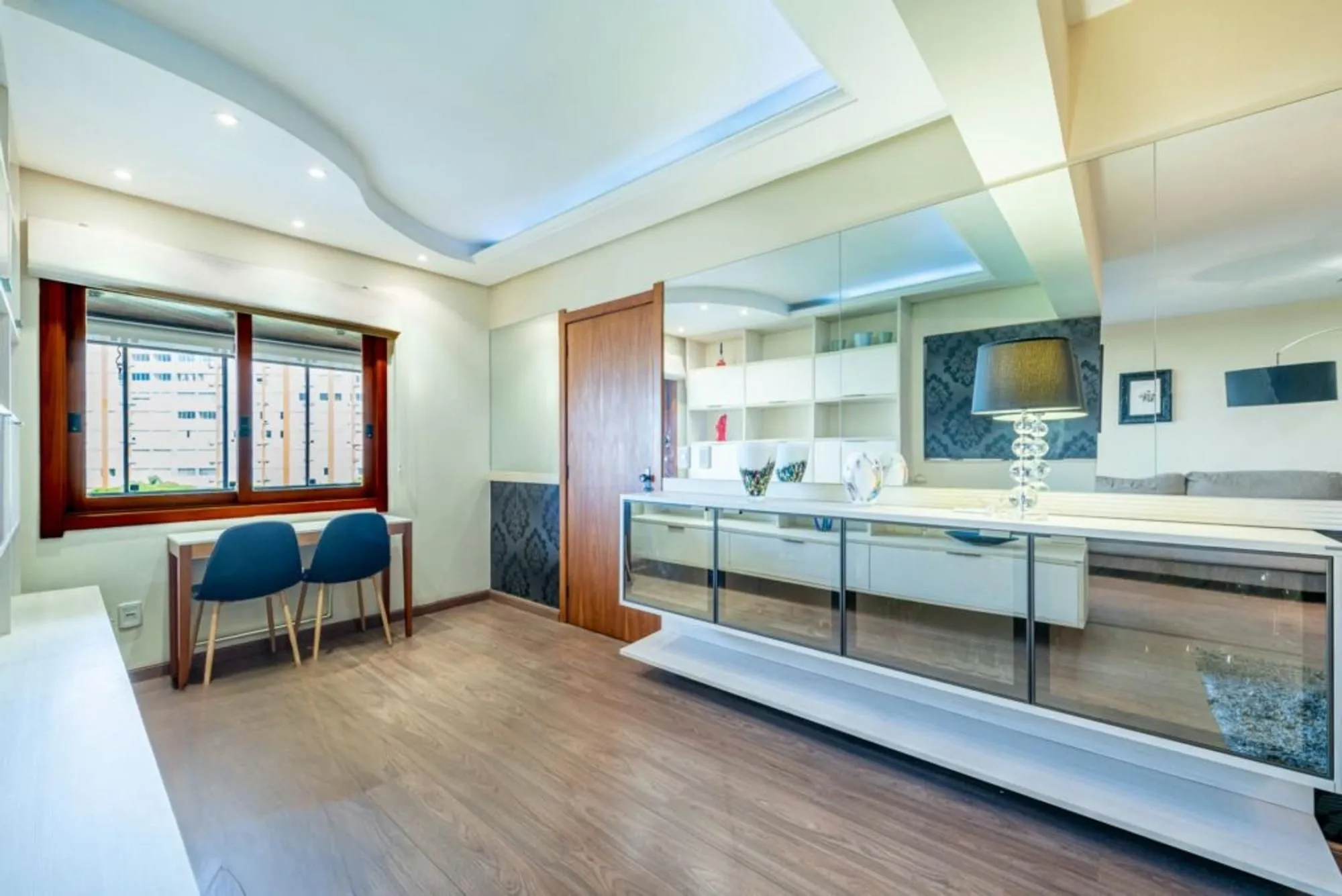 Imagem Apartamento à venda em Petrópolis com 153 m², 2 quartos, 1 suíte, 2 vagas