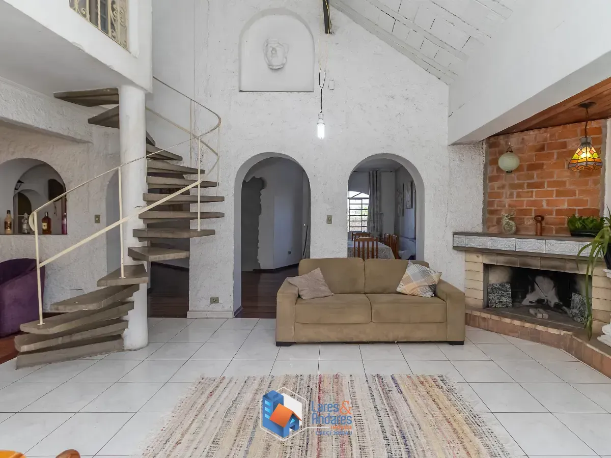 Imagem Sobrado para venda em Vila Indiana com 5 quartos, sendo 3 suítes, 500m²