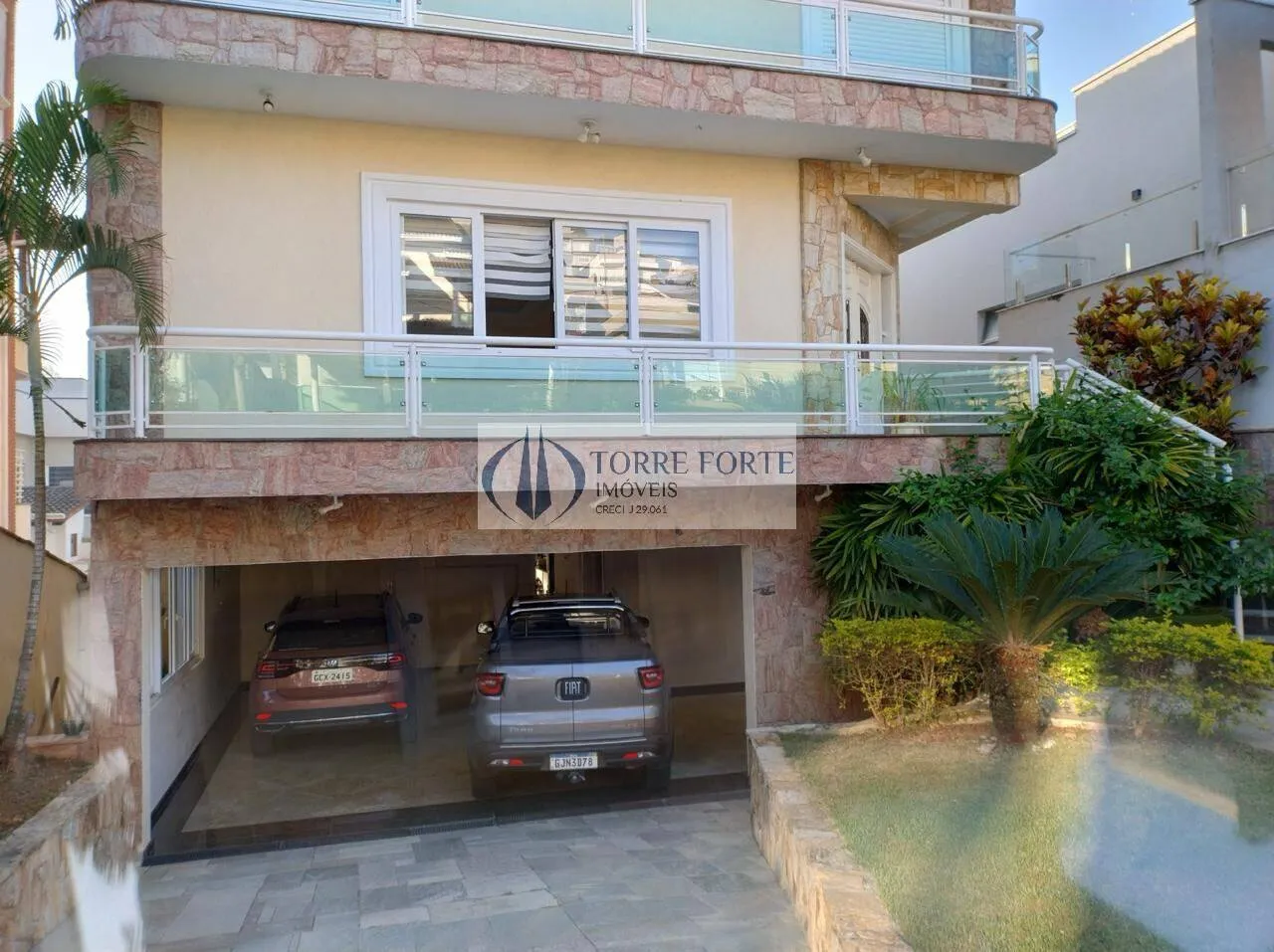 Imagem Casa de condominio no Aruja V com 4 suites 4 vagas no Jardim Fazenda Rincão