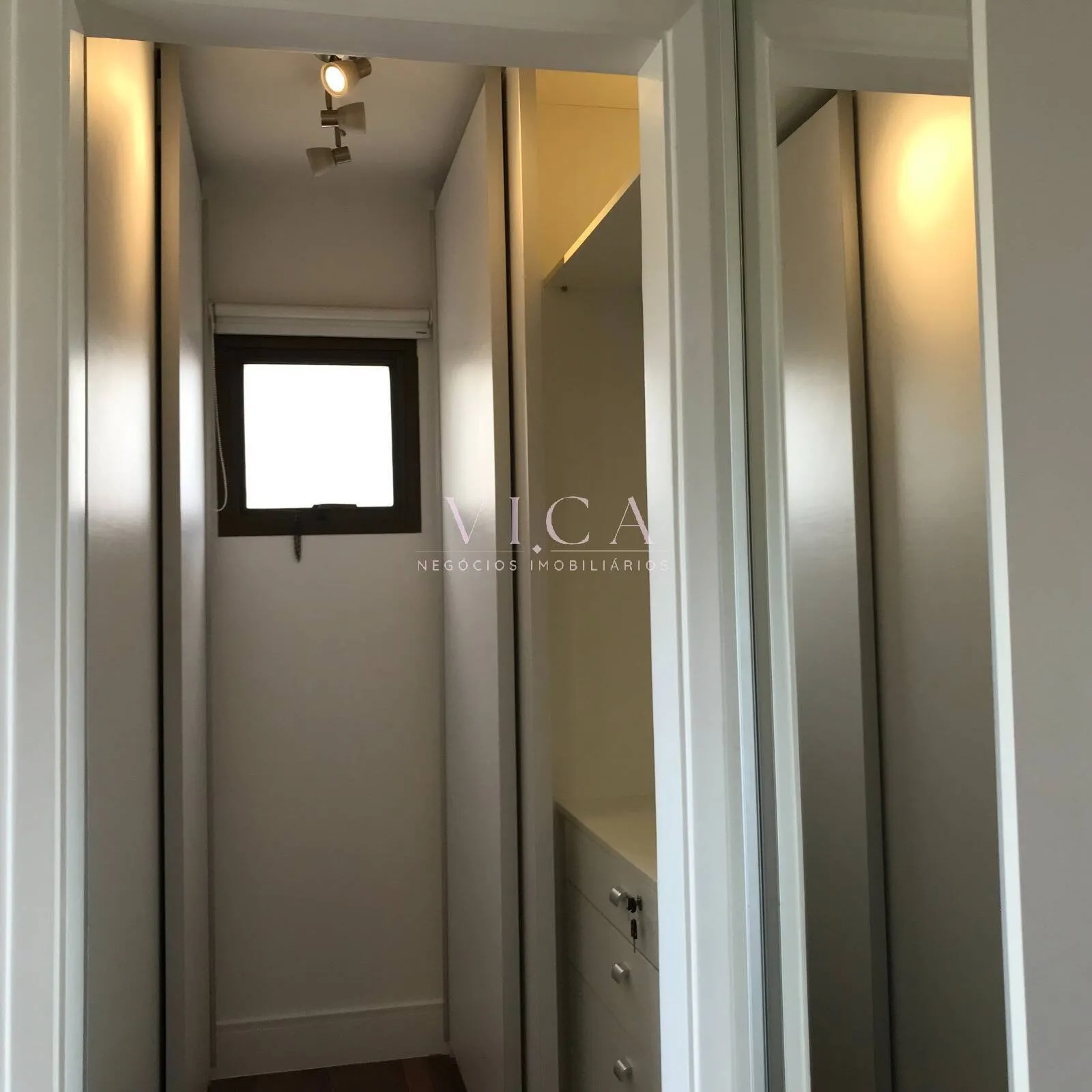 Imagem Alphama Alphaville|127m² Alto Padrão, decorado, mobiliado$ 10.000 aluguel