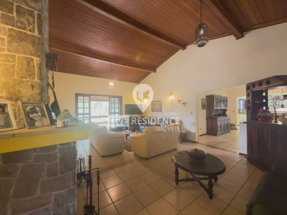 Imagem Chácara com 4.000m² de terreno e muito lazer