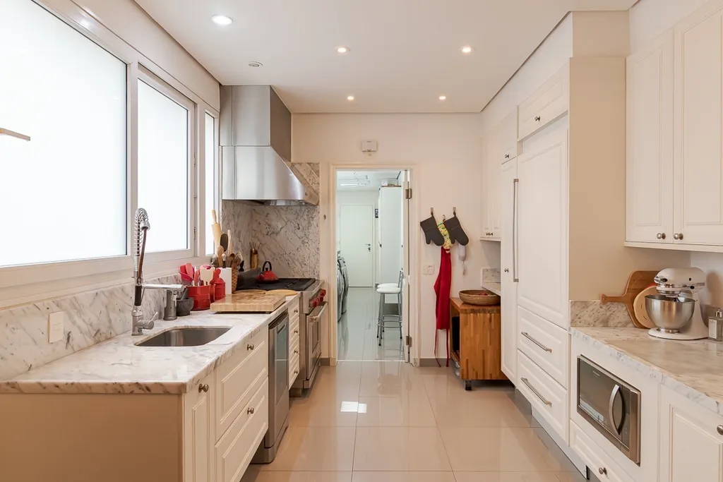 Imagem Apartamento à venda em São Paulo, Jardins, com 4 quartos, 300m2