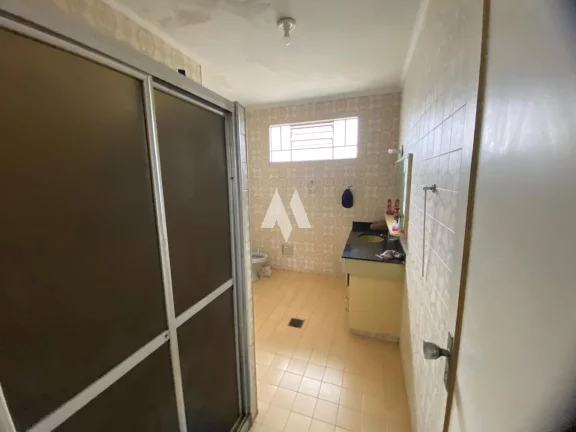 Imagem Sobrado com 4 dormitórios à venda em Santos/SP