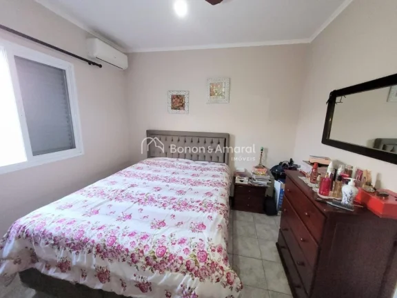 Imagem Casa térrea em Condomínio na cidade de Valinhos/SP, Com 3 dormitórios - sendo 1 suíte, armários...
