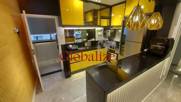 Imagem Apartamento de 1 dormitório em Santos na Aparecida(próximo ao Embaré) na avenida da praia com vagas para 2 carros e 2 motos à venda por R$ 725.000,00