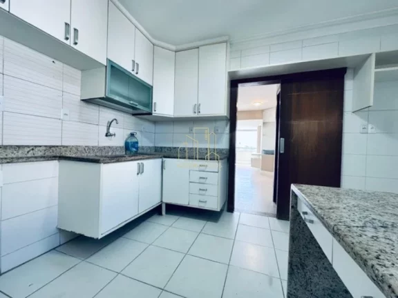 Imagem Cobertura de Luxo de 3 Quartos com 228m² no Caminho das Árvores, Salvador-BA - Agende sua visita agora!