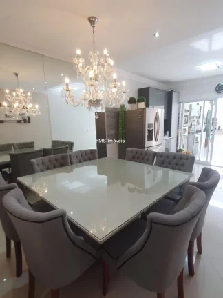 Foto do imóvel Casa à venda em São Paulo-SP na Vila Esperança com 4 quartos, 4 suítes e 3 vagas de garagem.