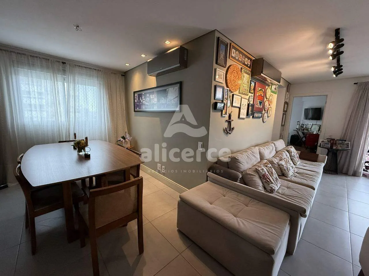 Imagem Apartamento à venda com 2 quartos , 110m² em Campinas São José