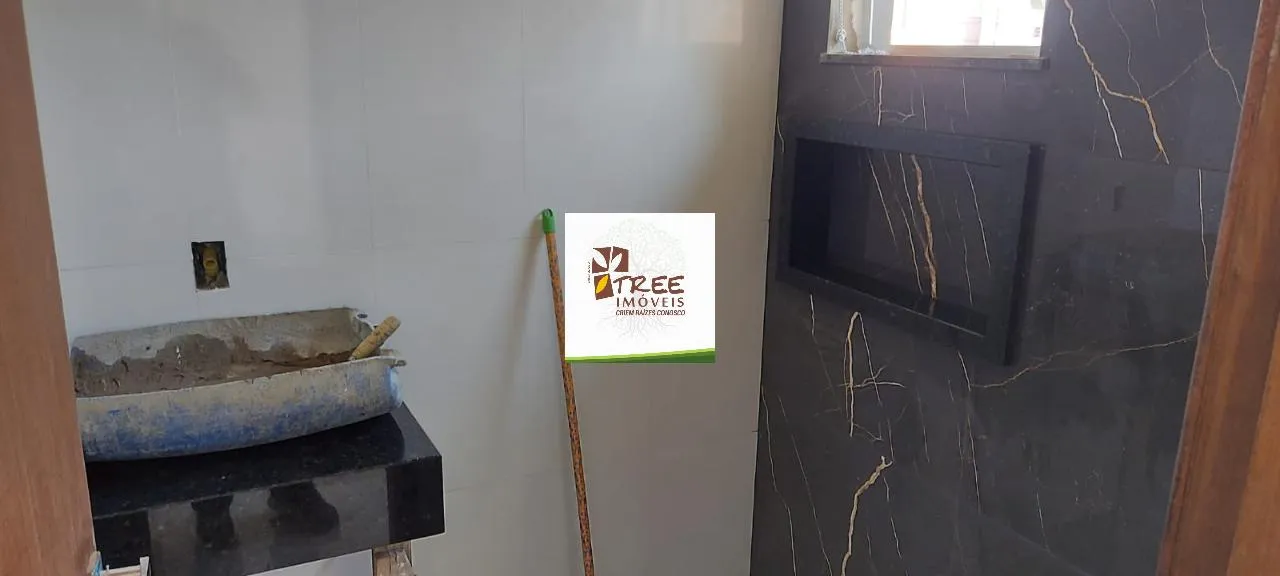 Imagem VENDA DE SOBRADO EM JUNDIAPEBA, EM MOGI DAS CRUZES/SP, 182m² com 3 quartos, suíte com varanda, sala ampla e garagem para 2 autos. CONSULTE-NOS.