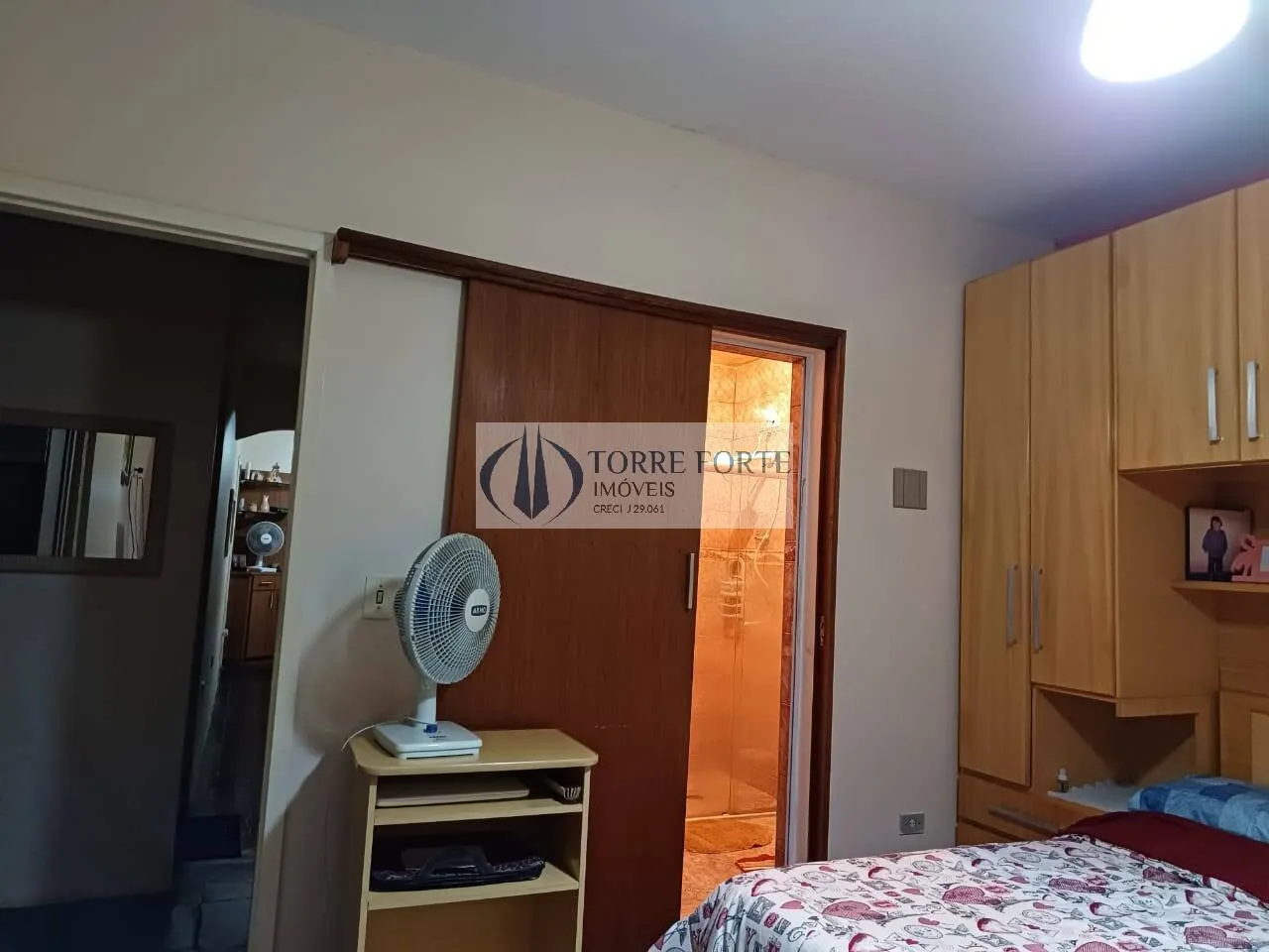 Imagem Casa Assobradada com 4 dormitórios, 1 suíte, 2 vagas de garagem, Demarchi