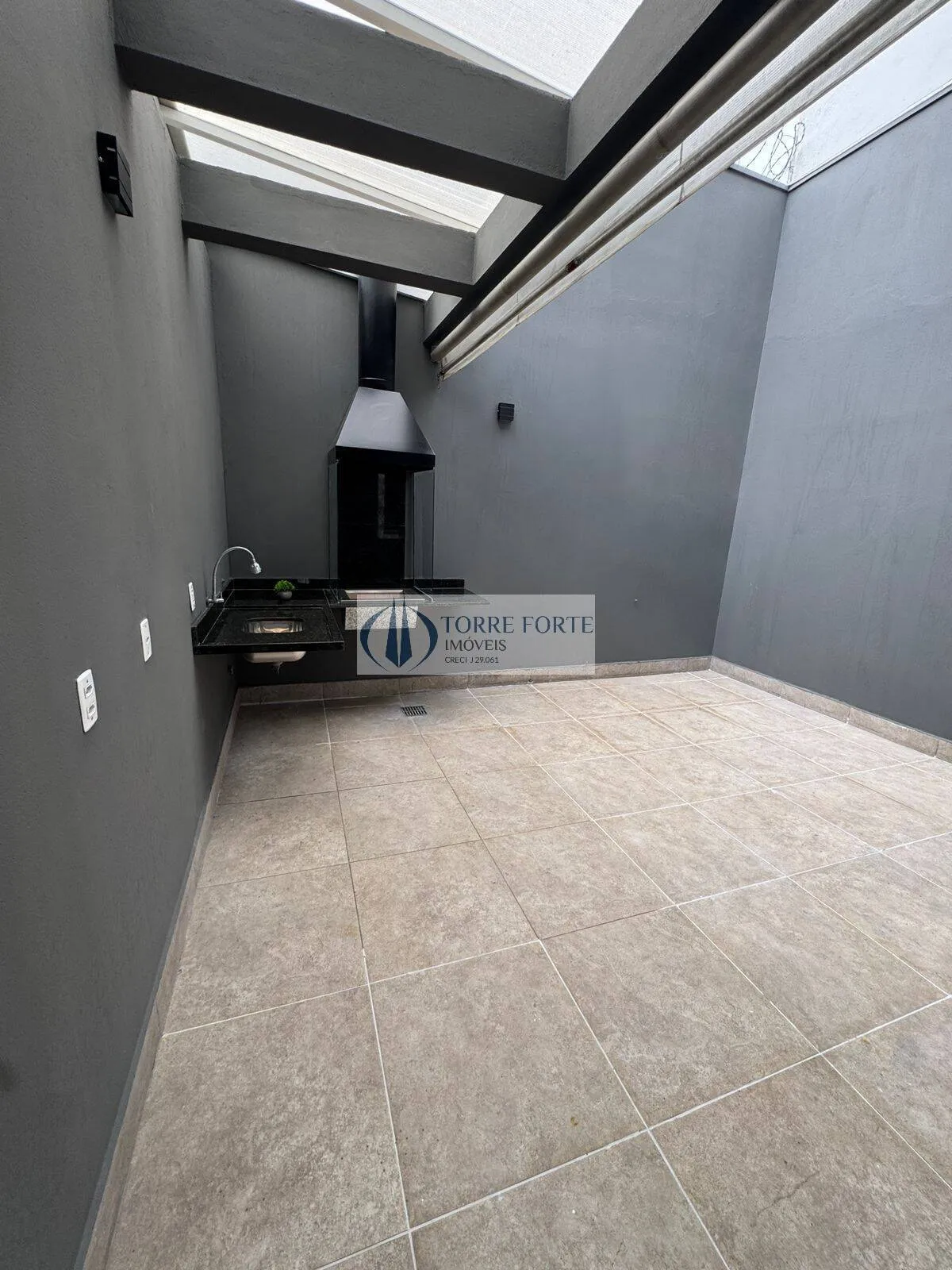 Imagem Lindo Sobrado com 3 suites 4 vagas , Area Gourmet na Vila Carrão.