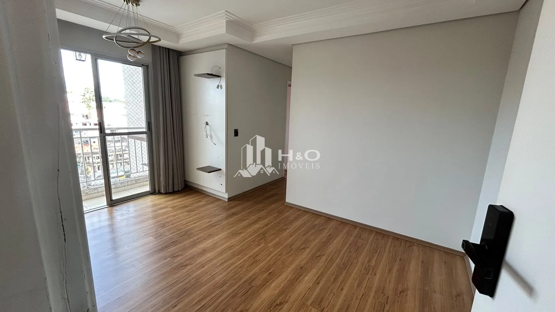 Imagem Apartamento à Venda na Cidade Líder com 2 Dormitórios Sacada 1 Vaga de Garagem