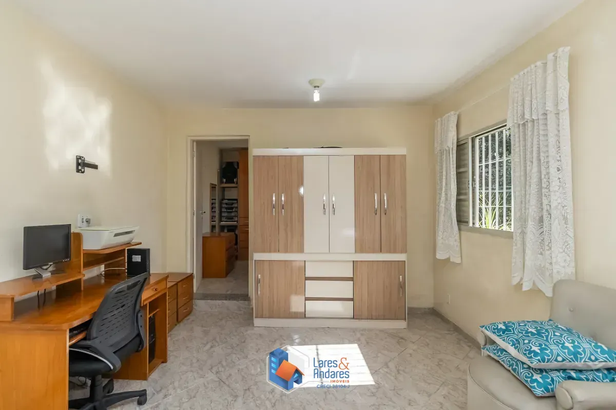 Imagem Sobrado para venda em Vila Nossa Senhora do Retiro com 6 quartos, sendo 1 suíte, 190m²