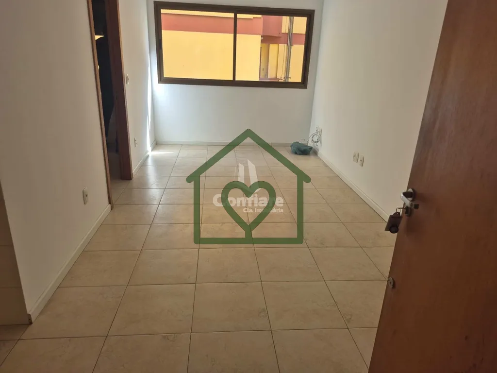 Imagem Ótimo apartamento de 1 dormitório, banho social, living 2 ambientes, cozinha, área de serviço, 1...