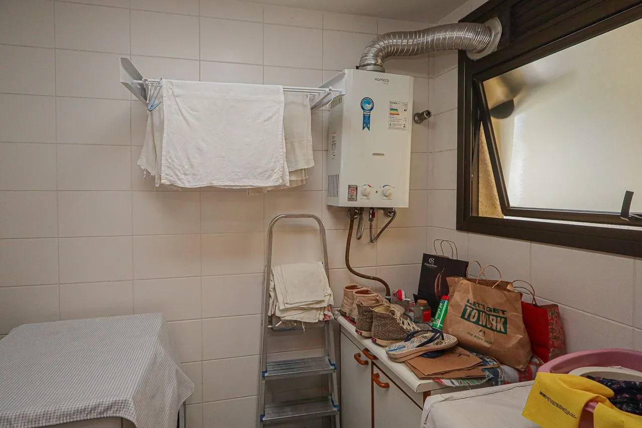 Imagem Apartamento 03 quartos de frente com sacada e com garagem