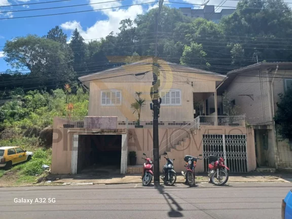 Foto do imóvel Casa para Venda em Concórdia, Centro em Rua Abramo Eberle