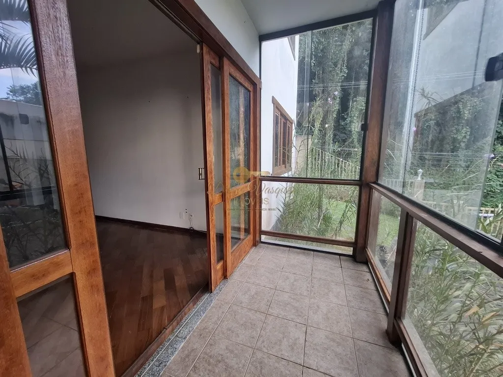 Imagem Casa em Condomínio para Venda em Teresópolis / RJ no bairro Soberbo