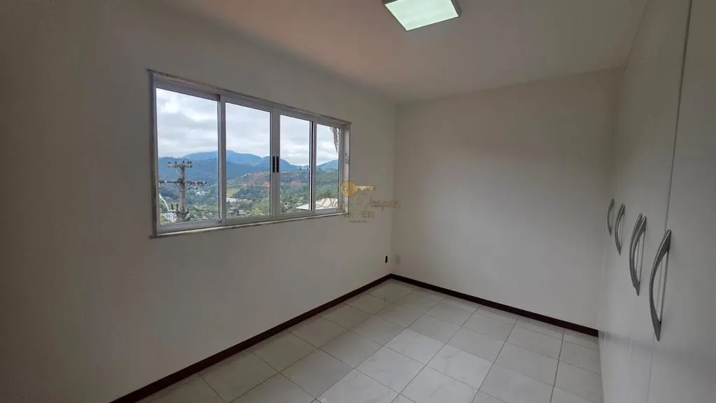 Imagem Casa em Condomínio para Venda em Teresópolis / RJ no bairro Albuquerque