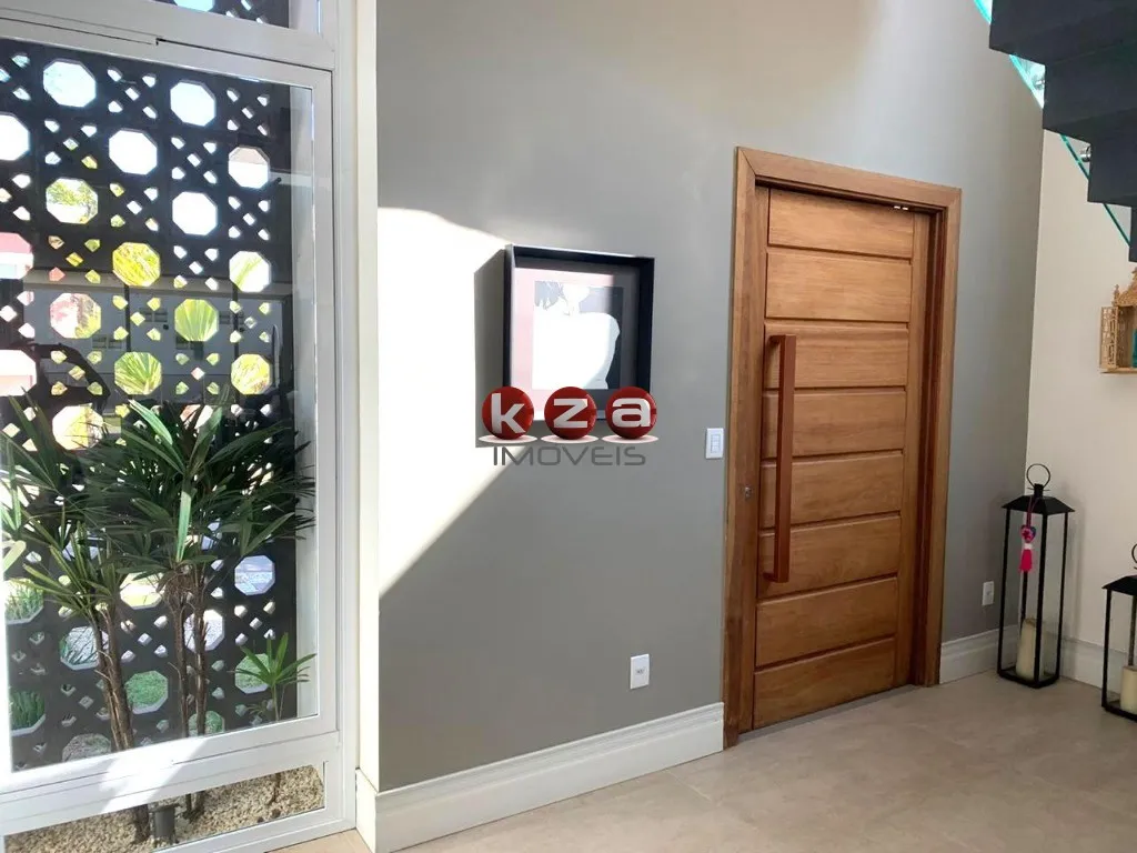 Imagem Casa em Condomínio de Alto Padrão à Venda em Valinhos-SP, Bairro Nações: 3 Quartos, 3 Suítes, 3 Salas, 4 Vagas, 317m².