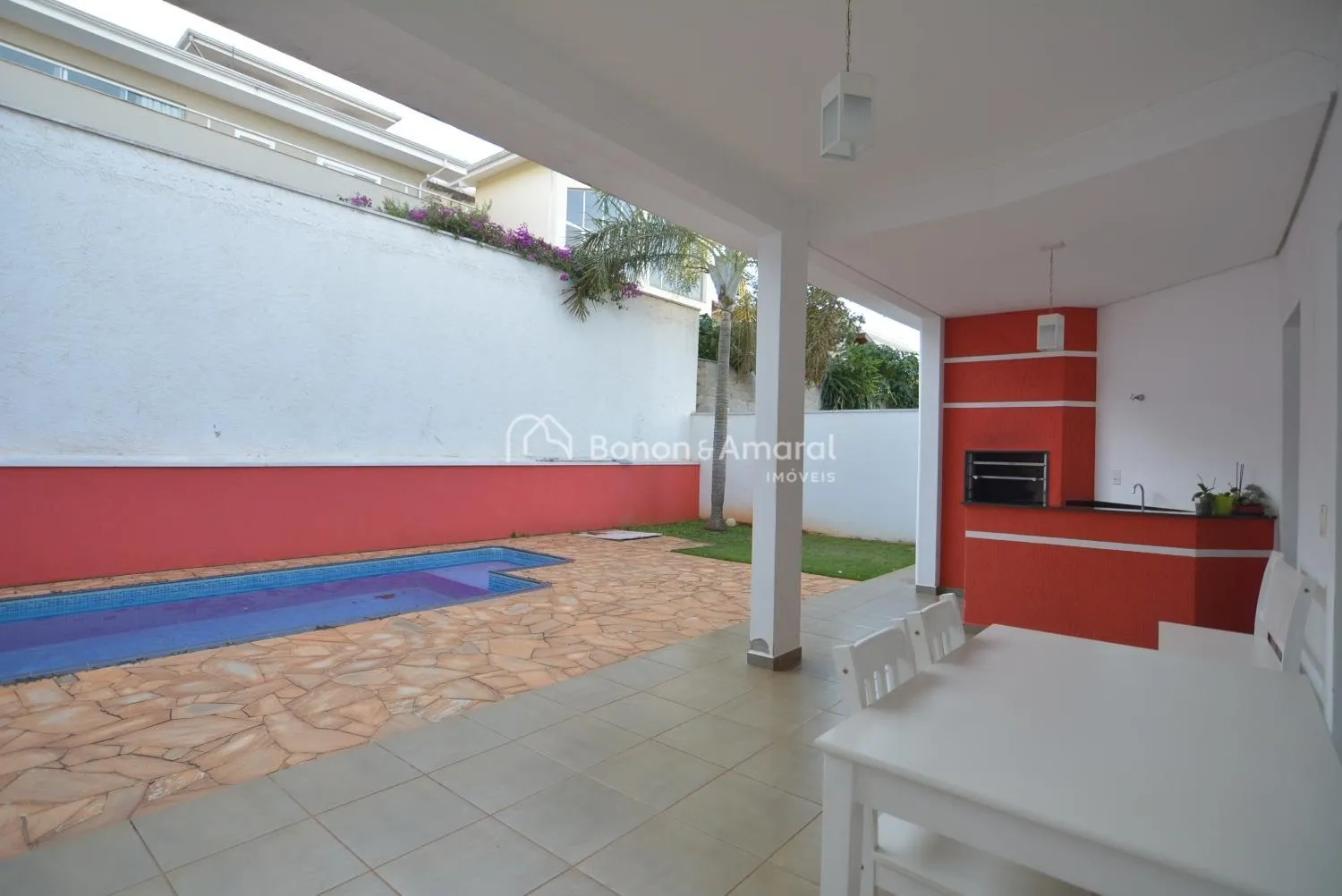 Imagem Casa à venda no Condomínio Manacás, bairro Betel, em Paulínia.
