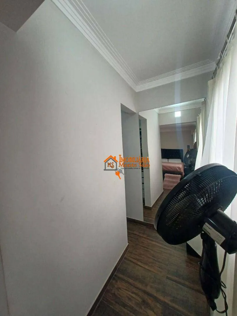 Imagem Sobrado com 3 dormitórios à venda, 275 m² por R$ 600.000,00 - Cocaia - Guarulhos/SP