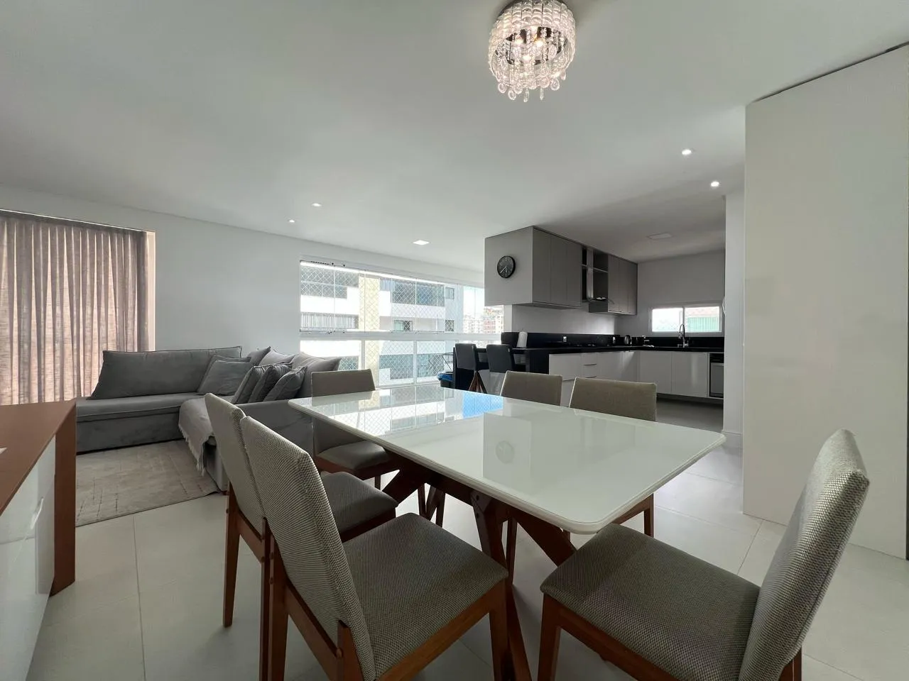 Imagem Apartamento à venda com 130m2 por R$ 2.500.000,00