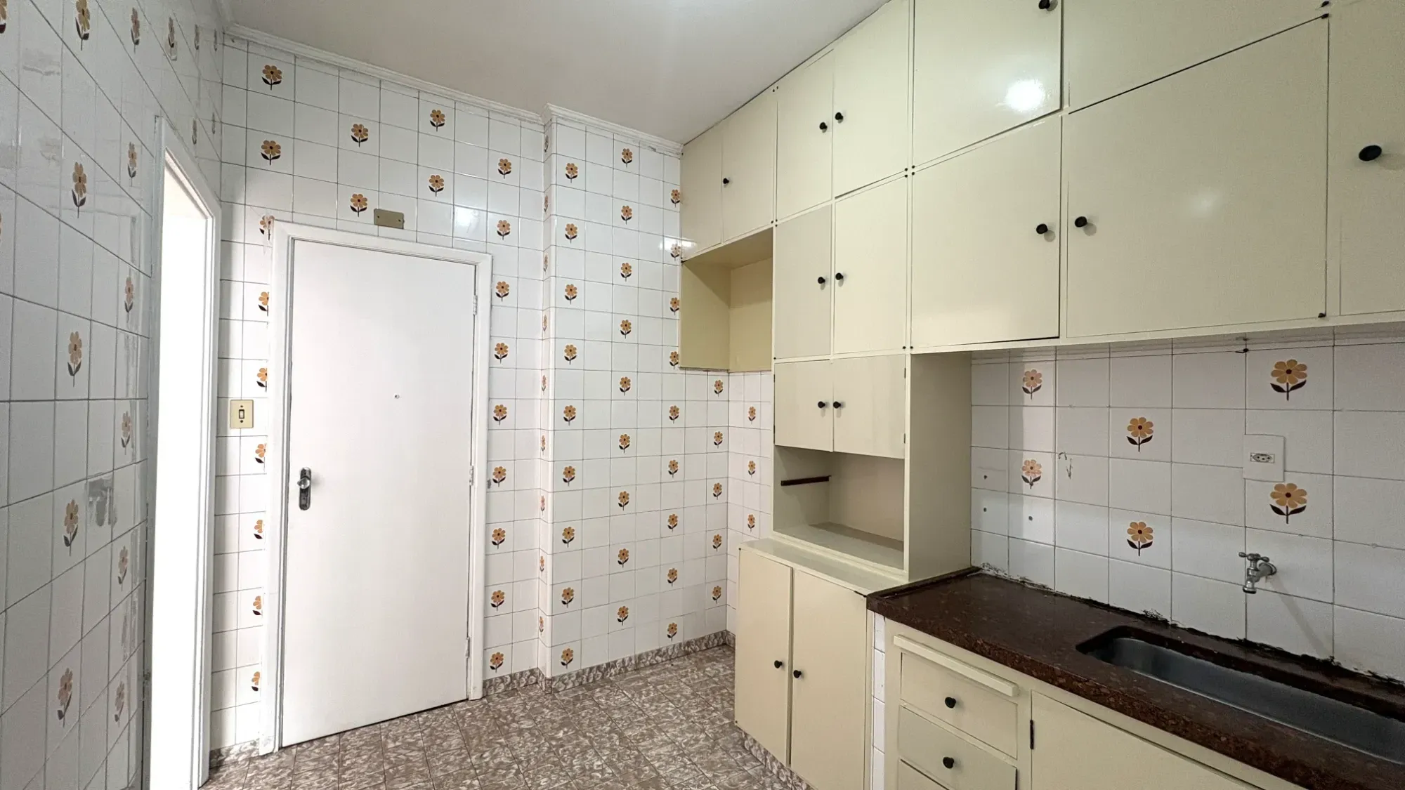 Imagem Apartamento com 2 Quartos para Alugar, 82 m² em Embaré - Santos