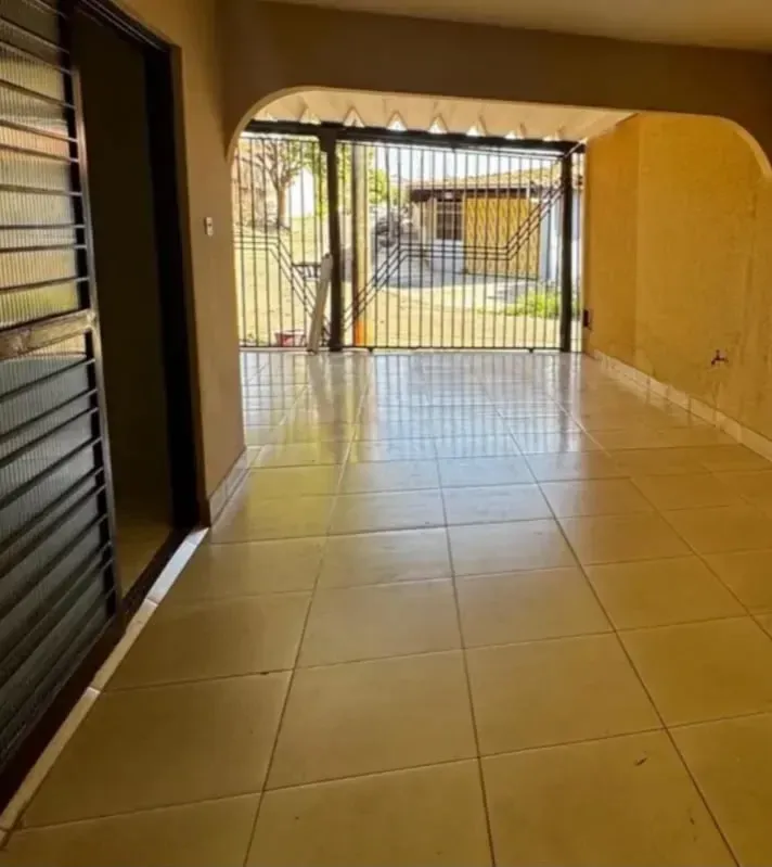Foto do imóvel: Casa com 3 Quartos à Venda, 230 m² em Rua D21, nº 18. Setor Novo Horizonte, Goiânia - GO