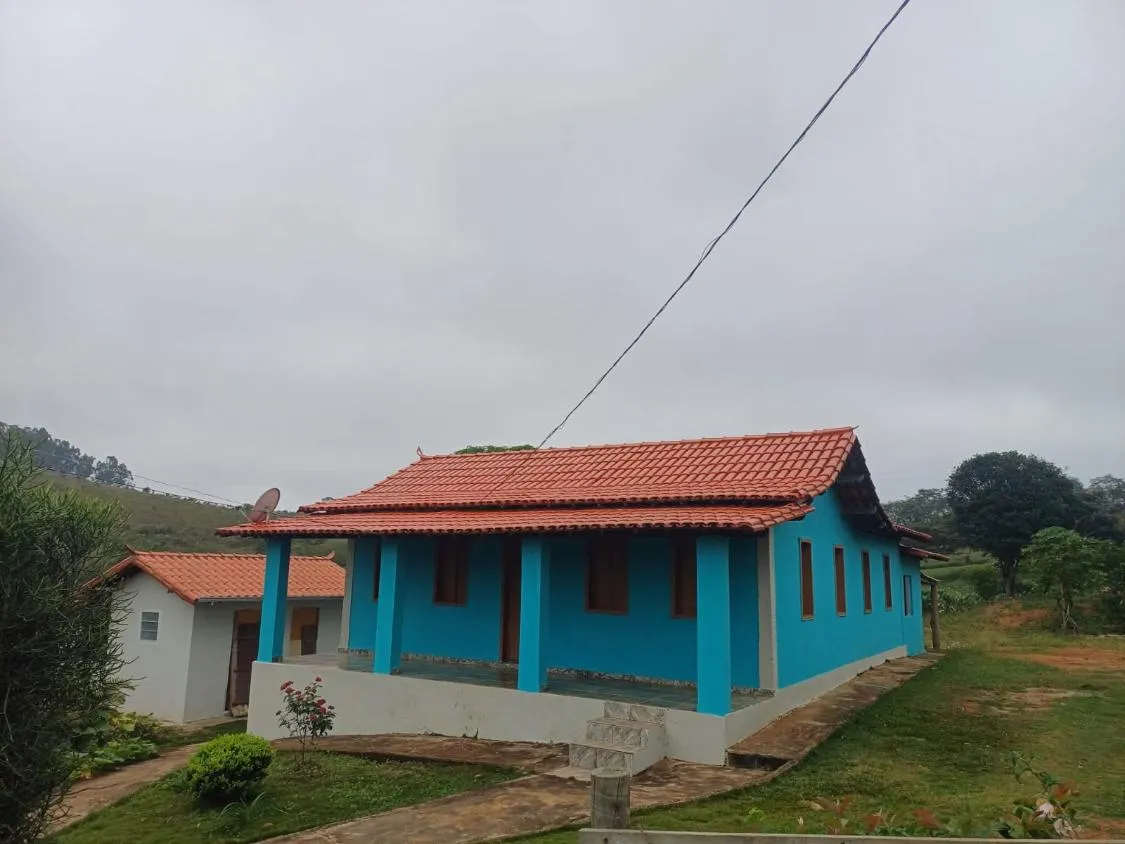 Vendo uma ótima chácara em Piedade dos gerais , medindo 5.740 m² de extensão.