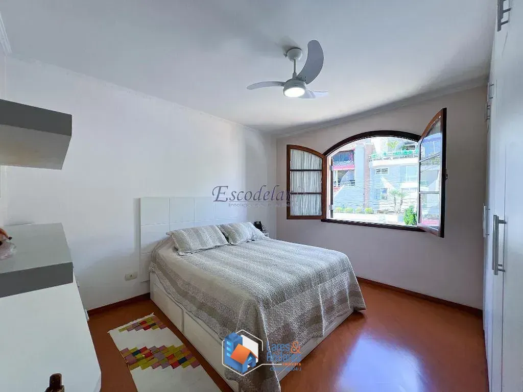 Imagem Sobrado para venda em Jardim Franca com 3 quartos, sendo 1 suíte, 144m²