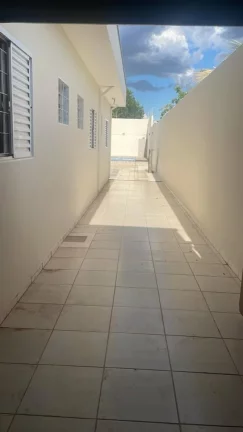 Imagem Bauru/SP  Casa NH Edson F Silva, 02 suítes, piscina