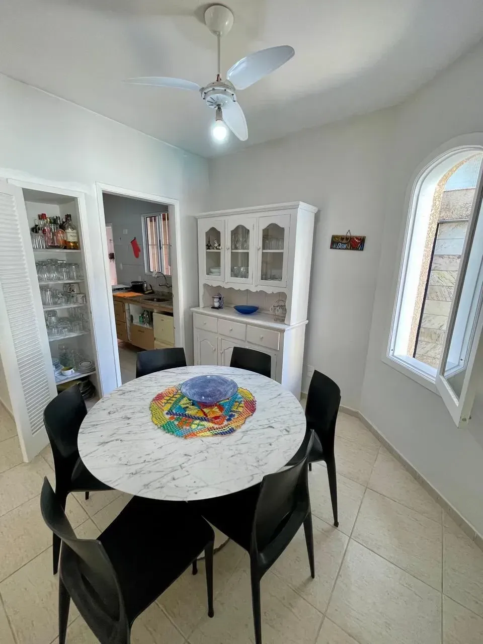Imagem Casa com 4 Quartos à Venda, 210 m² em Enseada - Guarujá